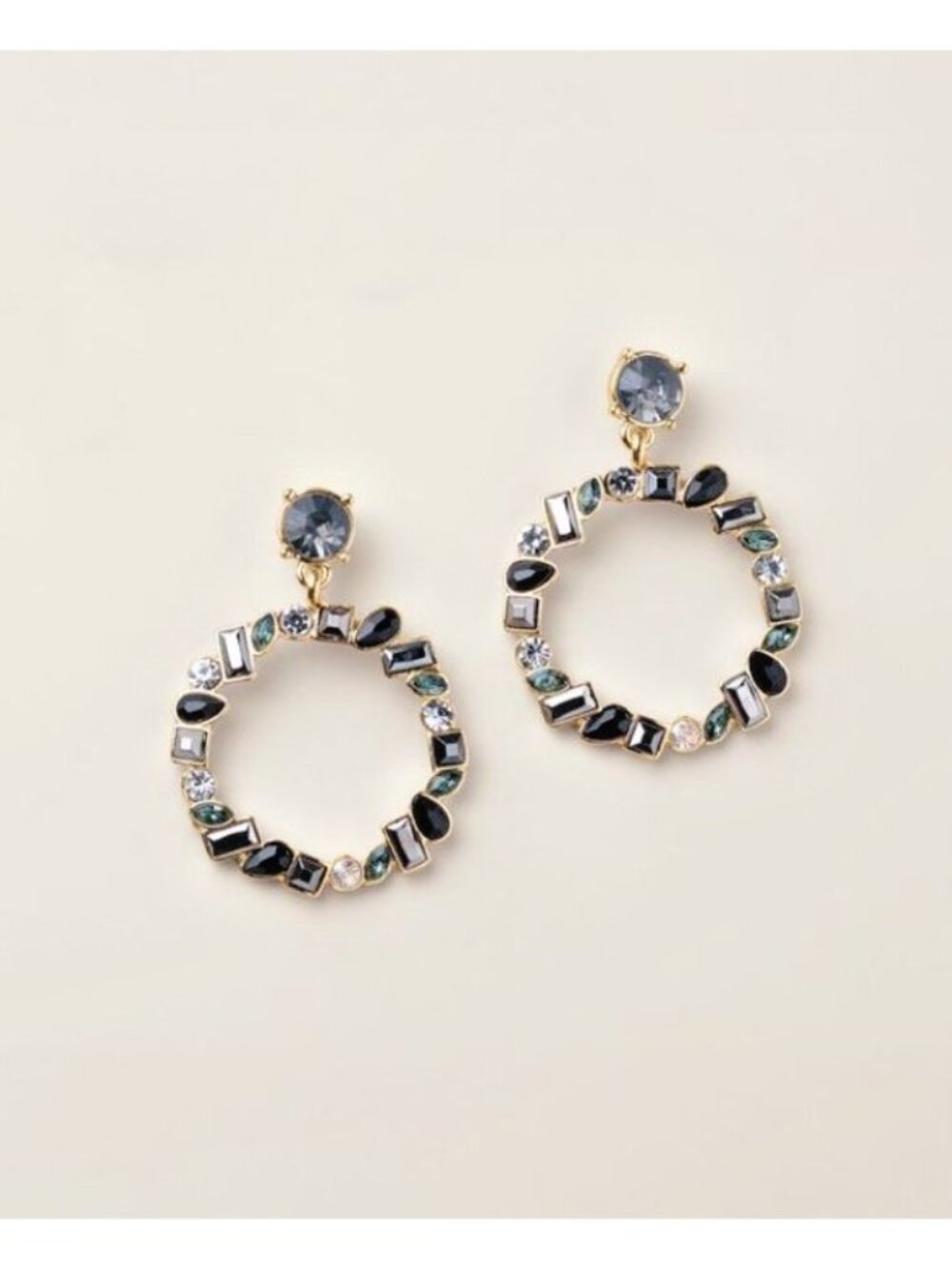Avon Studio 1886 Simply Noir Statement Hoop Earrings-New In Box